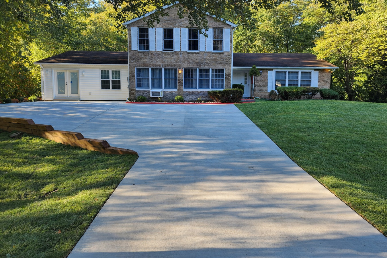Concrete driveway building